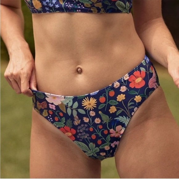 Summersalt x Rifle Paper Co Mid Rise High Leg Bikini Bottoms Strawberry Fields - Picture 1 of 4